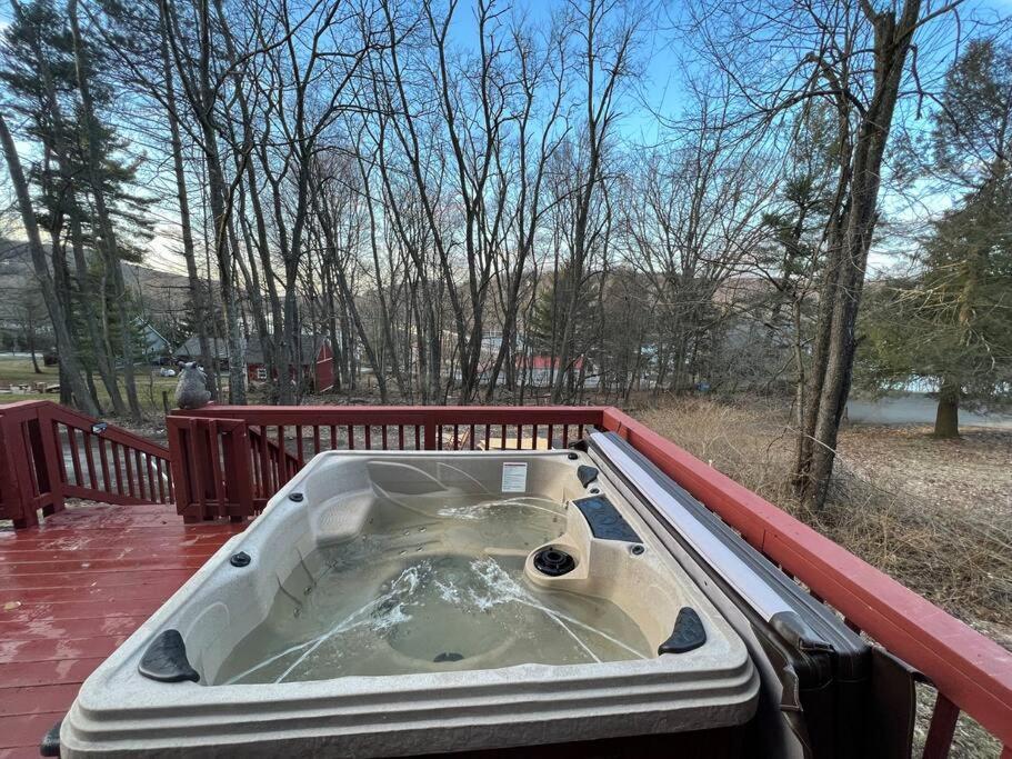 Cubs Den - Hot Tub- Walk To Lake- Fire Pit - Kayaks Oakland Eksteriør billede